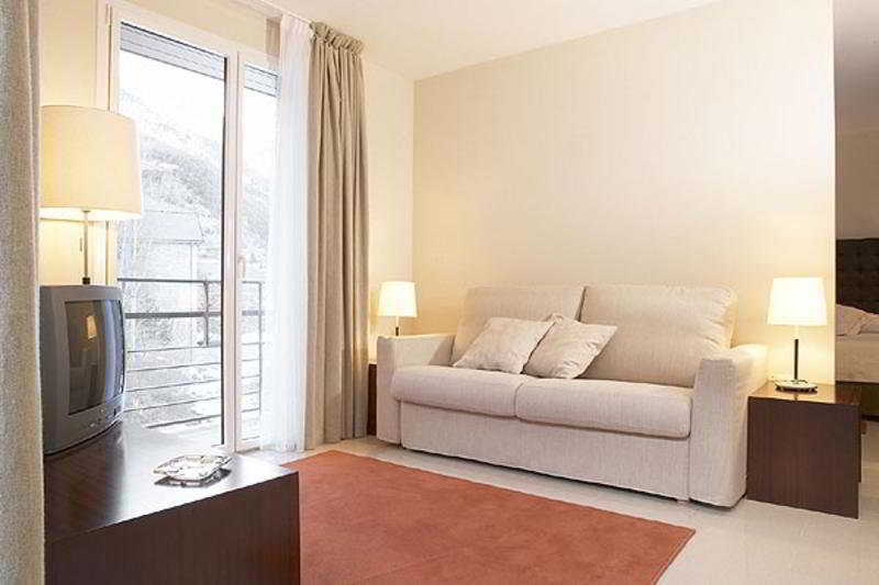 Hotel Mu La Cortinada Cameră foto
